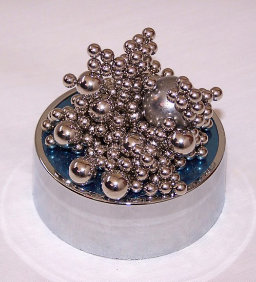 Magnets Magnets 499x550 Who Discovered Magnets?