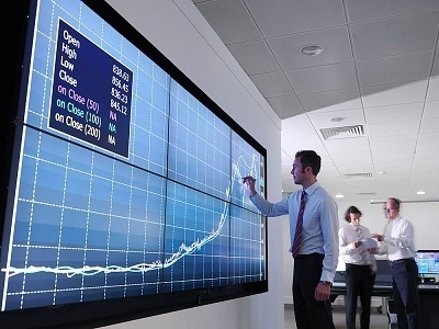 between-technical-and-fundamental-analysis between technical and fundamental analysis Between Technical and Fundamental Analysis