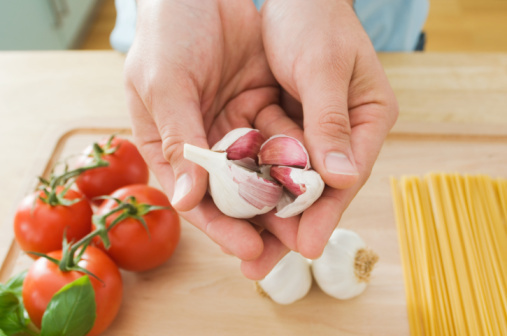cook-garlic cook garlic How to Cook Garlic