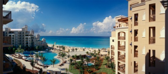 hotels-and-resorts-in-the-cayman-islands hotels and resorts in the cayman islands 550x243 Hotels and Resorts in the Cayman Islands