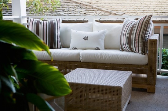 patio-furniture-cushions-ready-made-or-make-your-own patio furniture cushions ready made or make your own 550x366 Patio Furniture Cushions : Ready made or Make Your Own?