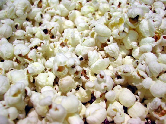 popcorn popcorn 550x412 Who Discovered Popcorn?